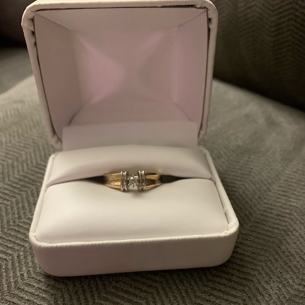 10k gold and diamond ring size 7